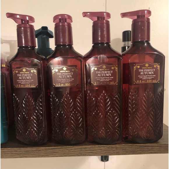 Bath & Body Works Other - NWT Bath & Body Works ( White Barn) 4 The Perfect Autumn Gel Hand Soap 4 X 8 OZ